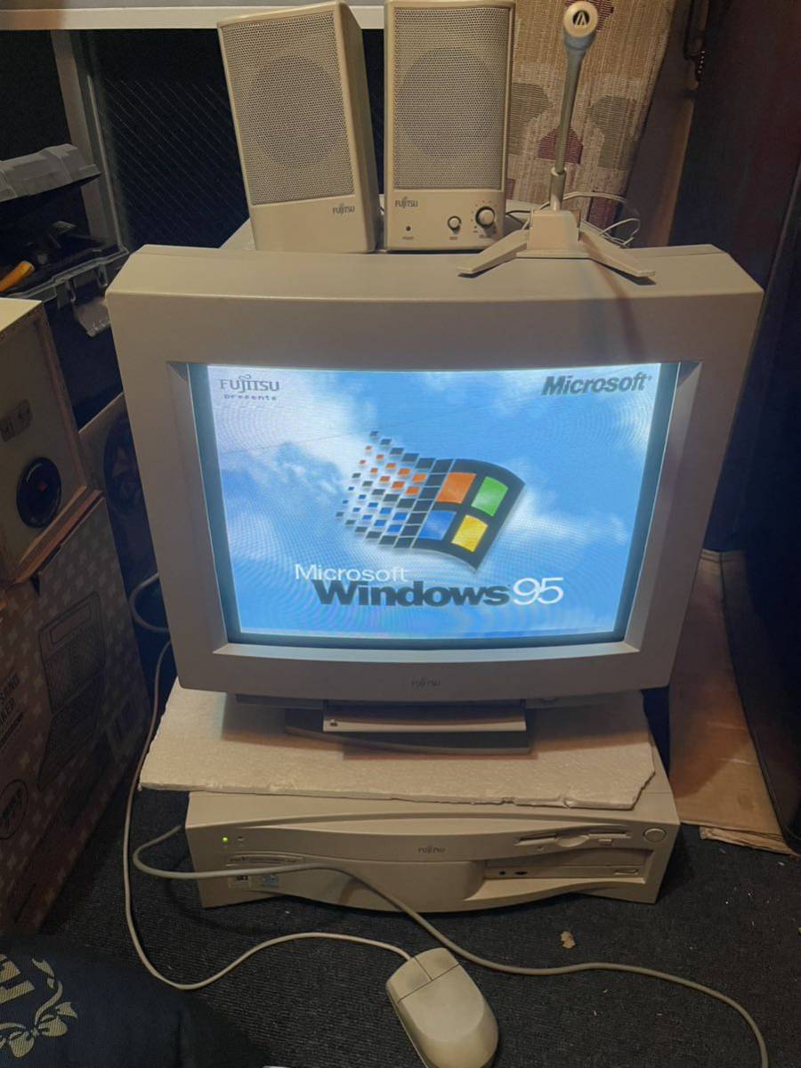 1円スタート！windows95 デスクトップパソコン　富士通　ブラウン管 fmv-5133dps 動作品　レトロ_画像1