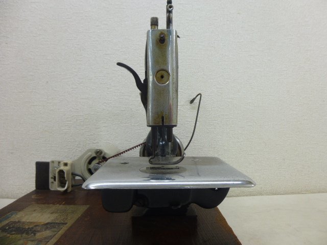 9657* Showa Retro Pegasus sewing machine Pegasus DH-2 that 2 junk *