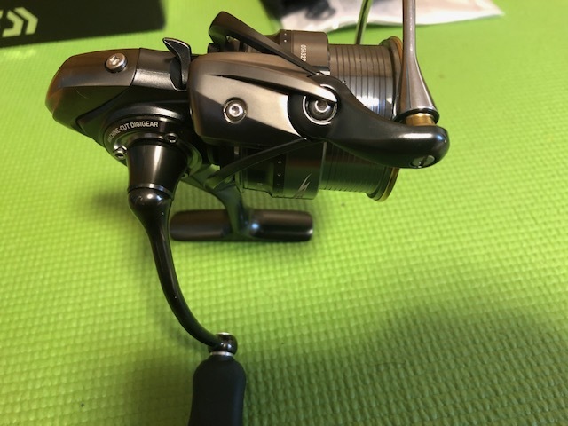 DAIWA 17 STEEZ TYPE-Ⅱ(HI-SPEED)スピニング2500番　【実釣未使用品】_画像8