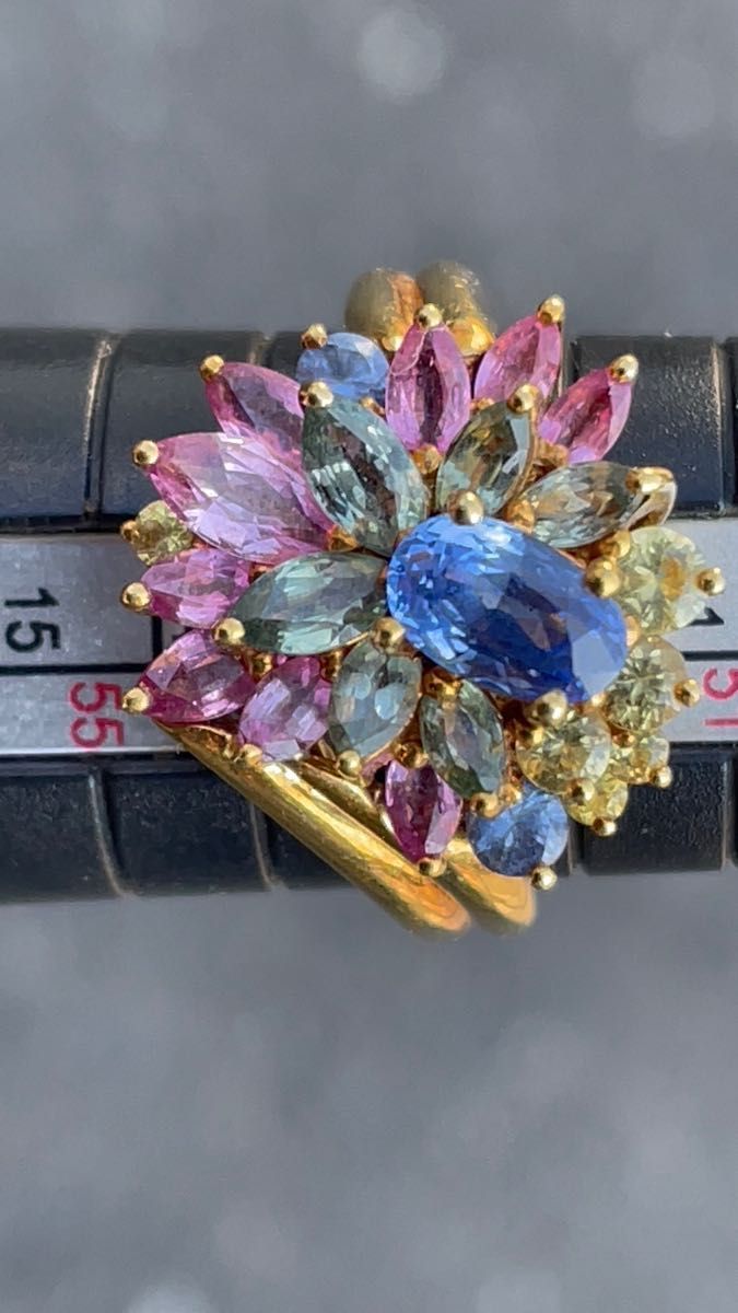中古K18 豪華系天然マルチカラーサファイア3.54カラット リング 海外製メッキなら全額返金いたします♪ シッカリ9グラム