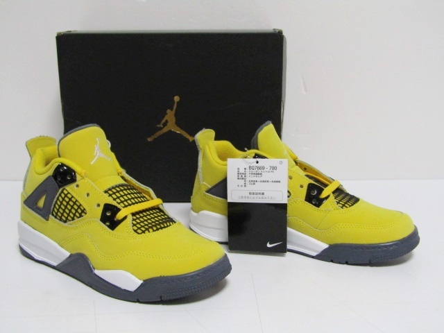 1円スタート 国内 新品 21年 NIKE AIR JORDAN 4 PS TOUR YELLOW BQ7669-700 20cm ナイキ エアジョーダン キッズ 子供 人気 限定 スニーカー_画像2