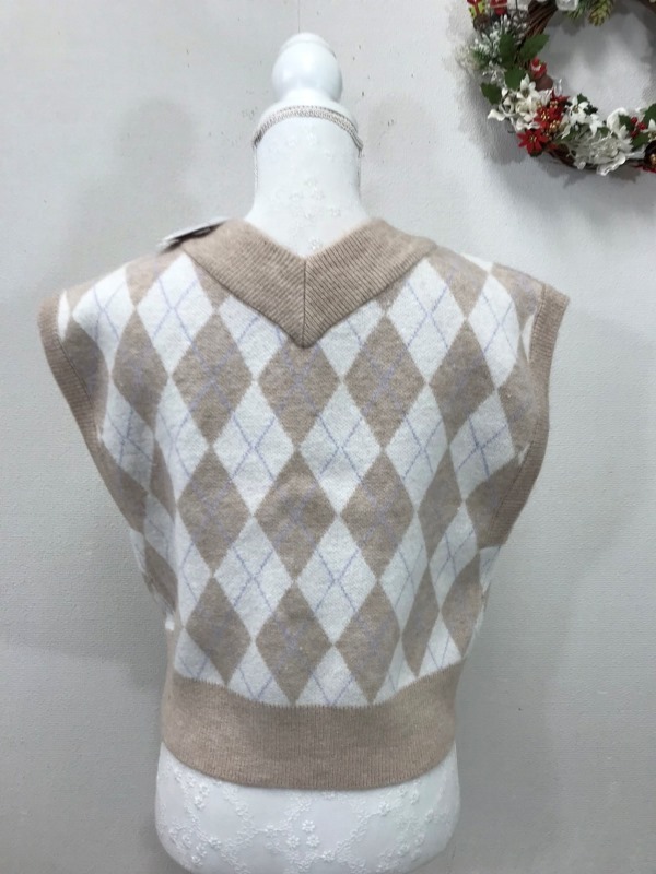1942 NICE CLAUP Nice Claup new goods base price Y5,900 knitted the best size :F color : beige pattern entering 