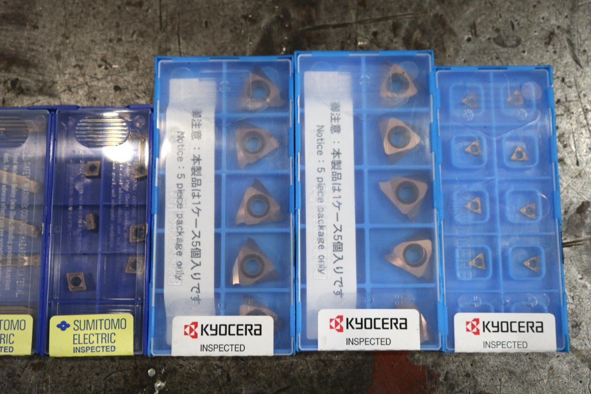 《3857》住友電工 KYOCERA 旋盤加工チップ 新品未開封品 チップ_画像4