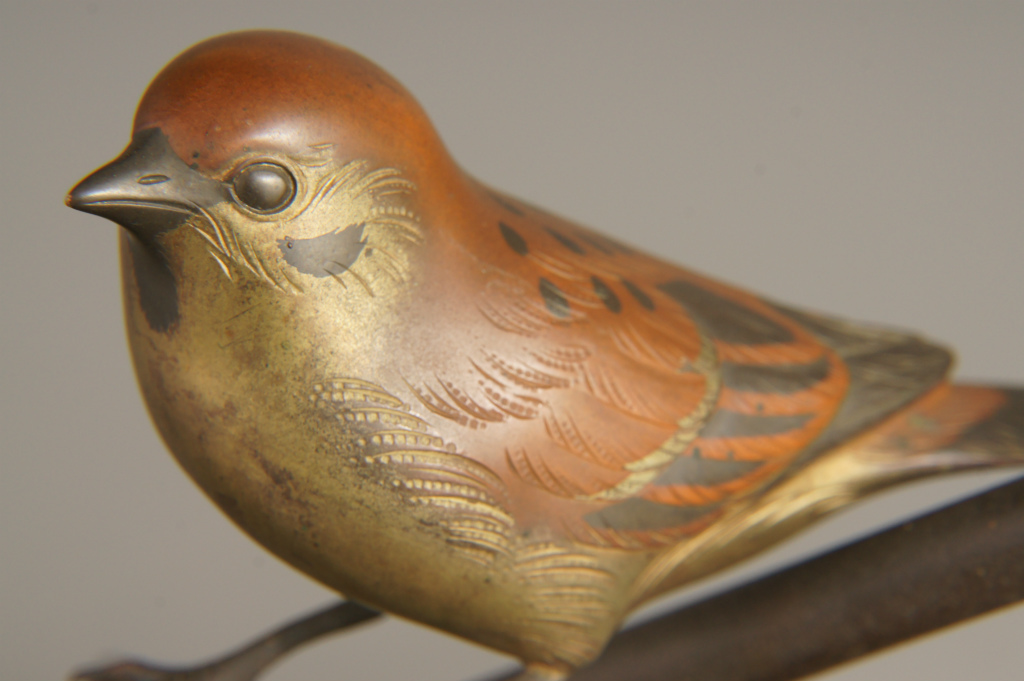 古董收藏品★280作者的黃銅支架銅製竹子竹子慢跑棒鼓舞人心的神器藝術品    原文:骨董収集品★その280　作家物　真鍮台　銅製置物　筍　鍬　雀　在銘品　彫金細工　オブジェ