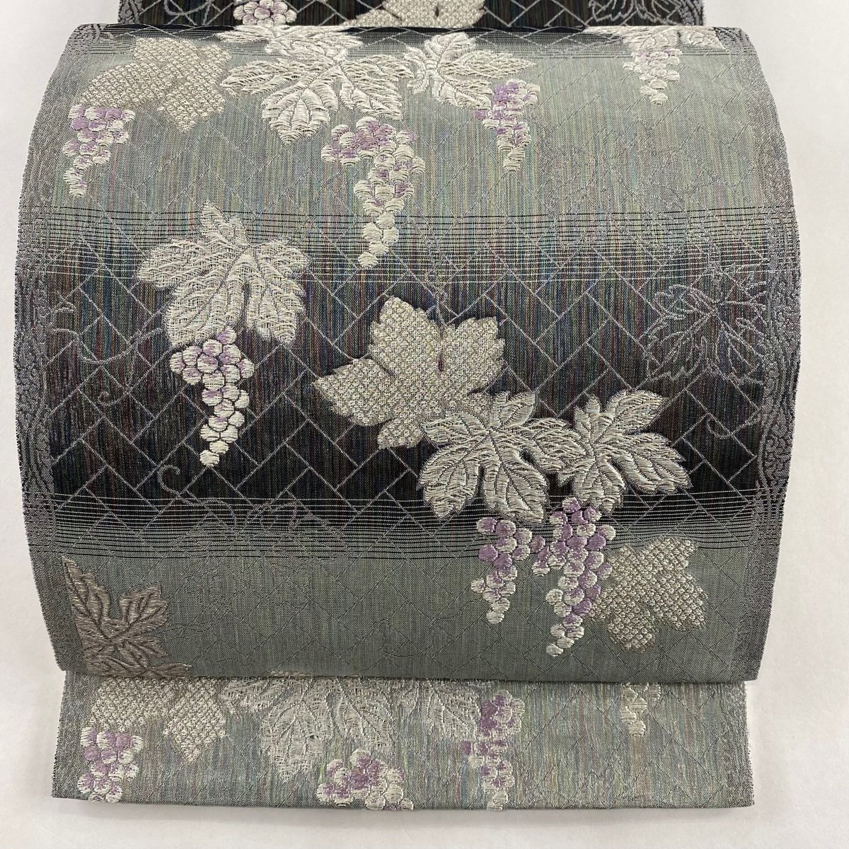 超爆安 刺繍 金銀糸 桜 葡萄 手先二通り 名品 美品 袋帯 灰緑 【中古