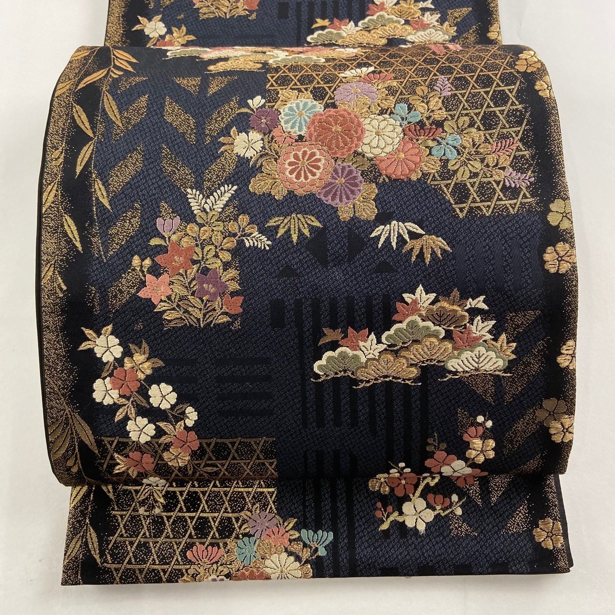 最新情報 袋帯 美品 秀品 松竹梅 草花 金糸 箔 黒 六通 正絹 【中古