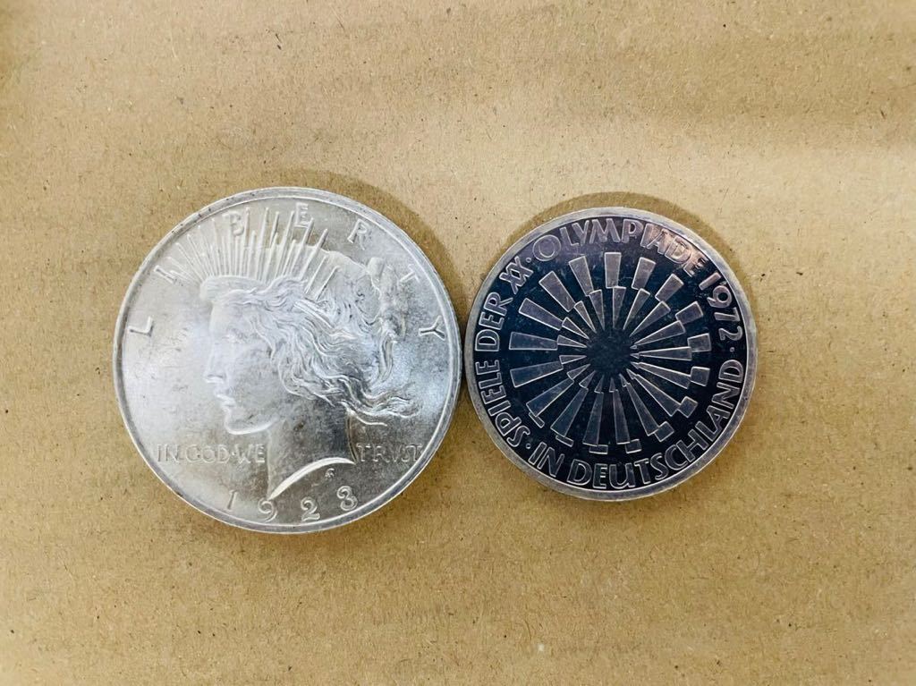 1円スタート アメリカ リバティコイン 1ドル銀貨 1923年 ドイツ ミュンヘンオリンピック10マルク銀貨　_画像1