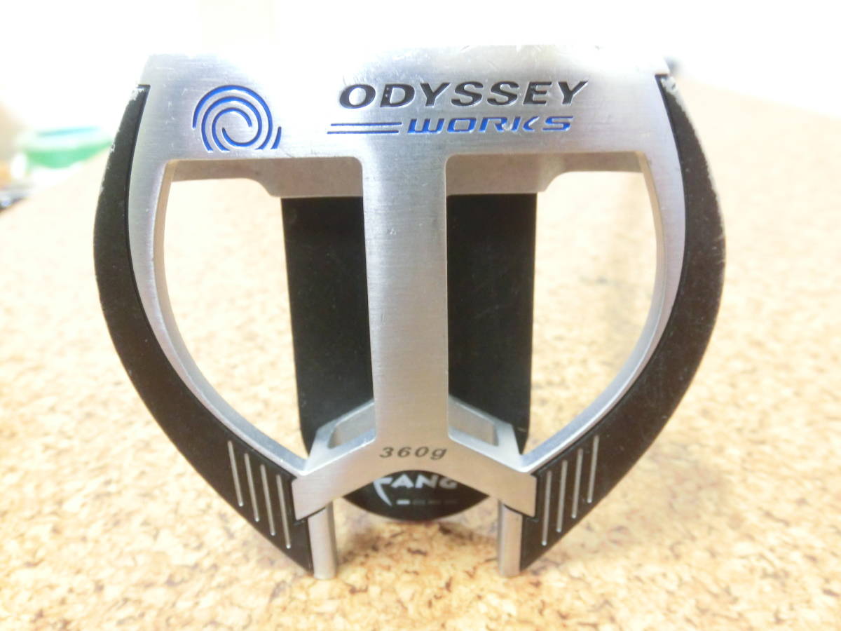 欠損有 激安出品♪ODYSSEY オデッセイ WORKS 2-BALL FANG 360g ワークス 2ボール パター 34インチ 純正スチールシャフト 中古品♪T1468_画像2