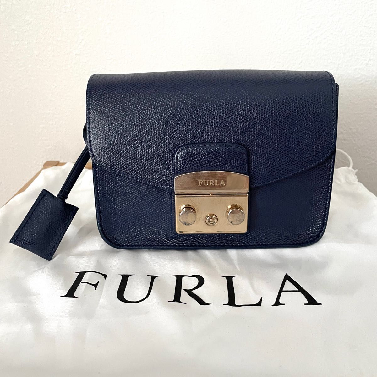 【即日発送！】 FURLA フルラ フルラメトロポリス チェーンショルダーバッグ レザーショルダーバッグ  メトロポリス