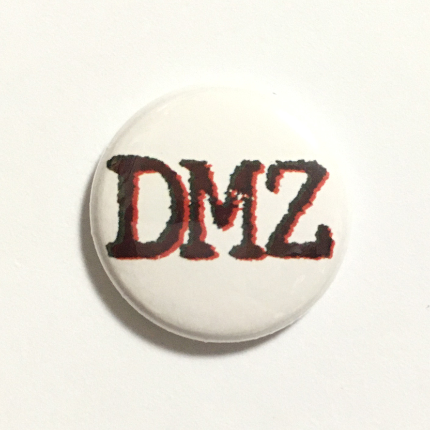缶バッジ 25mm DMZ Lyres Customs Boston Garage Power Pop psychedelic Real Kids ガレージパンク パワーポップ_画像1