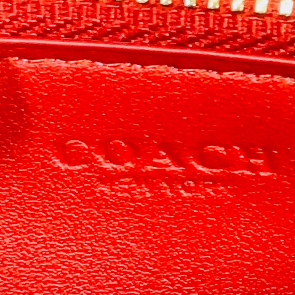 未使用　COACH コーチ　長財布　PVCレザー　レディース　財布　ラウンドファスナー　ラウンドジップ　ウォレット　ストラップ