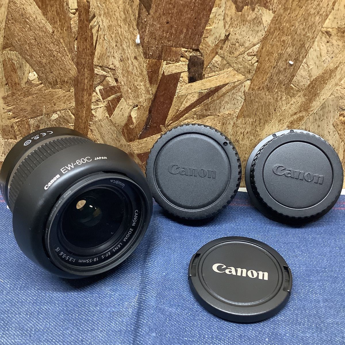 送料無料【Sう833】CANON EF-S 18-55mm F3.5-5.6 IS ズームレンズ　フード付き