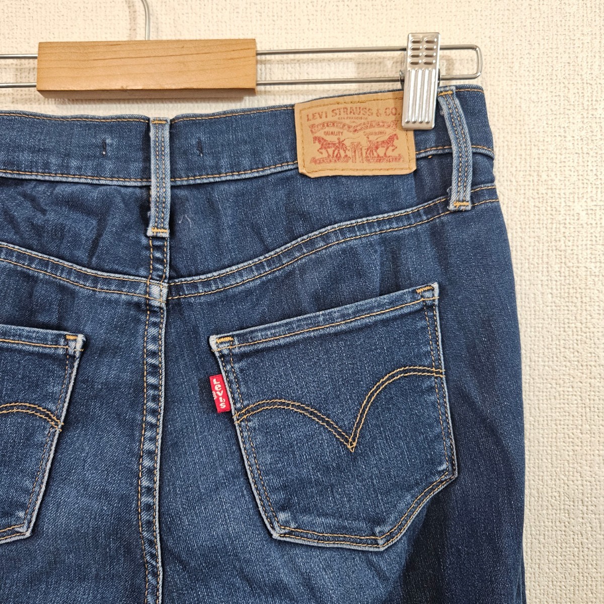 ☆LEVI’S/リーバイス/レディース/27インチ/デニムパンツ/ジーンズ/ストレッチデニム/ボトムス/パンツ/スキニー_画像4