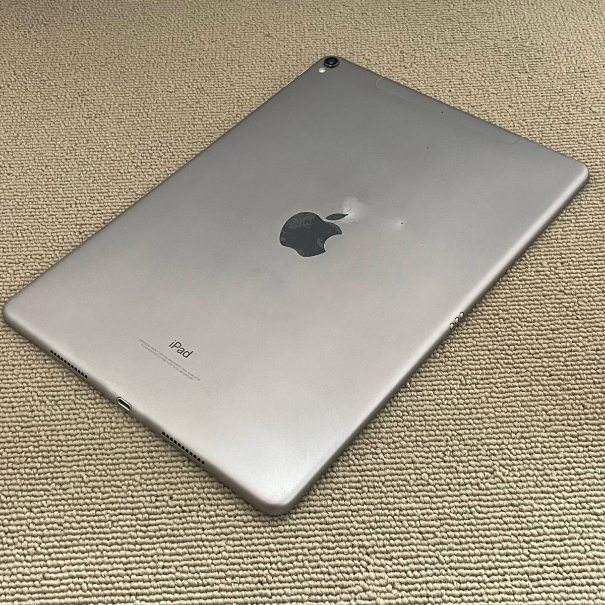 ジャンク品扱い 部品取り Apple アップル iPad Pro 10.5インチ 64GB Wi-Fi + Cellular A1709 au SIMロック解除済み 1円 から 売り切り_画像2