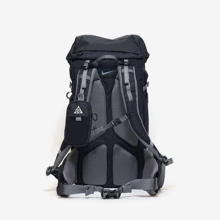 新品未使用　NIKE ACG リュック バックパック backpack ブラック 黒　NIKE ナイキ マウンテンリュック 登山_画像4