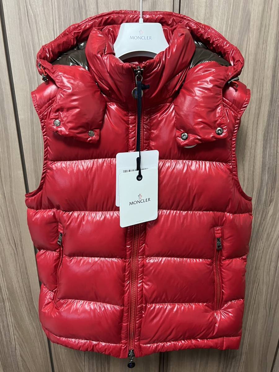 XXLサイズ【未使用】MONCLER Bormes ダウンベスト　TG5　レッド　赤色　正規品　◆定価20万円◆_画像1