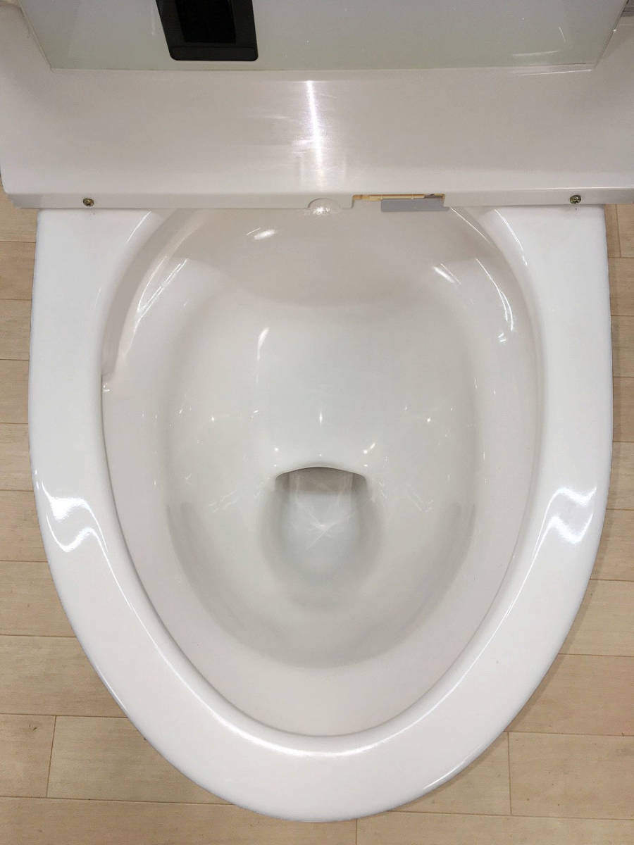 【ジャンク扱い】TOTO トイレ洋式便器(壁排水) ウォシュレット一体型タンクレス「TCF980/F」 #SC1(パステルアイボリー) 大阪市内 72　_画像5