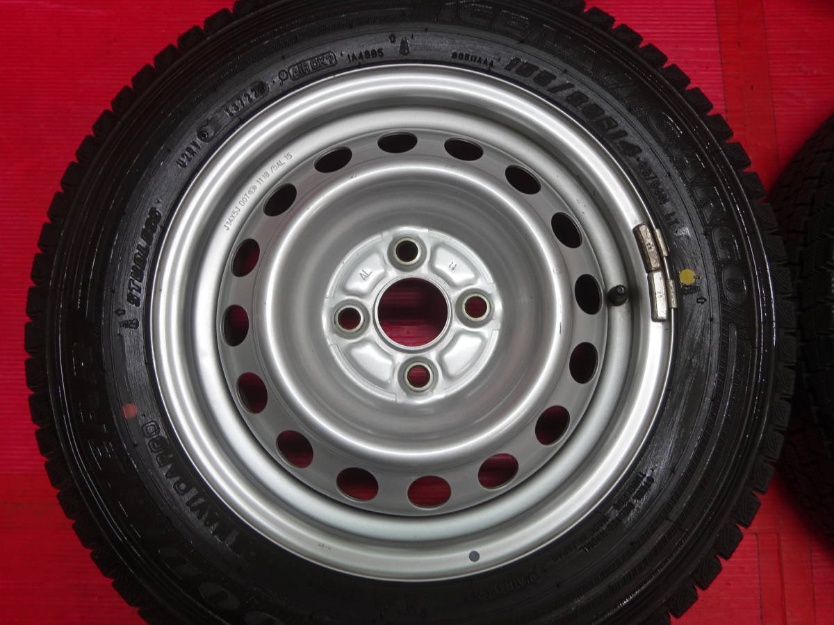 ★2本イボ付き★ トヨタ プロボックス純正14インチホイール 4本 5J 4H 100 GOODYEAR 155/80R14 88/86N LT スタッドレスタイヤ サクシード_画像3