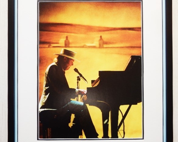 ニール・ヤング/Ryman Auditrium コンサート 2005/アートピク額装/Neil Young/Rock History Photo/ロック ヒストリー/ライブ フォト/ピアノ_画像1