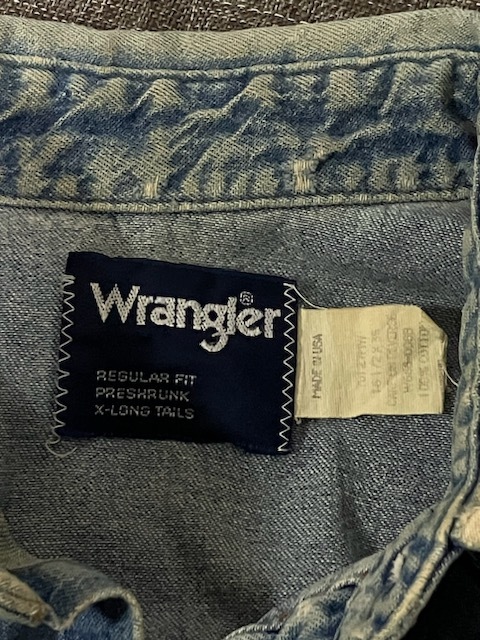 ラングラー　デニムウエスタンシャツ　色落ち　ダメージ Wrangler　made in USA　サイズM（日本サイズL相当）_画像4