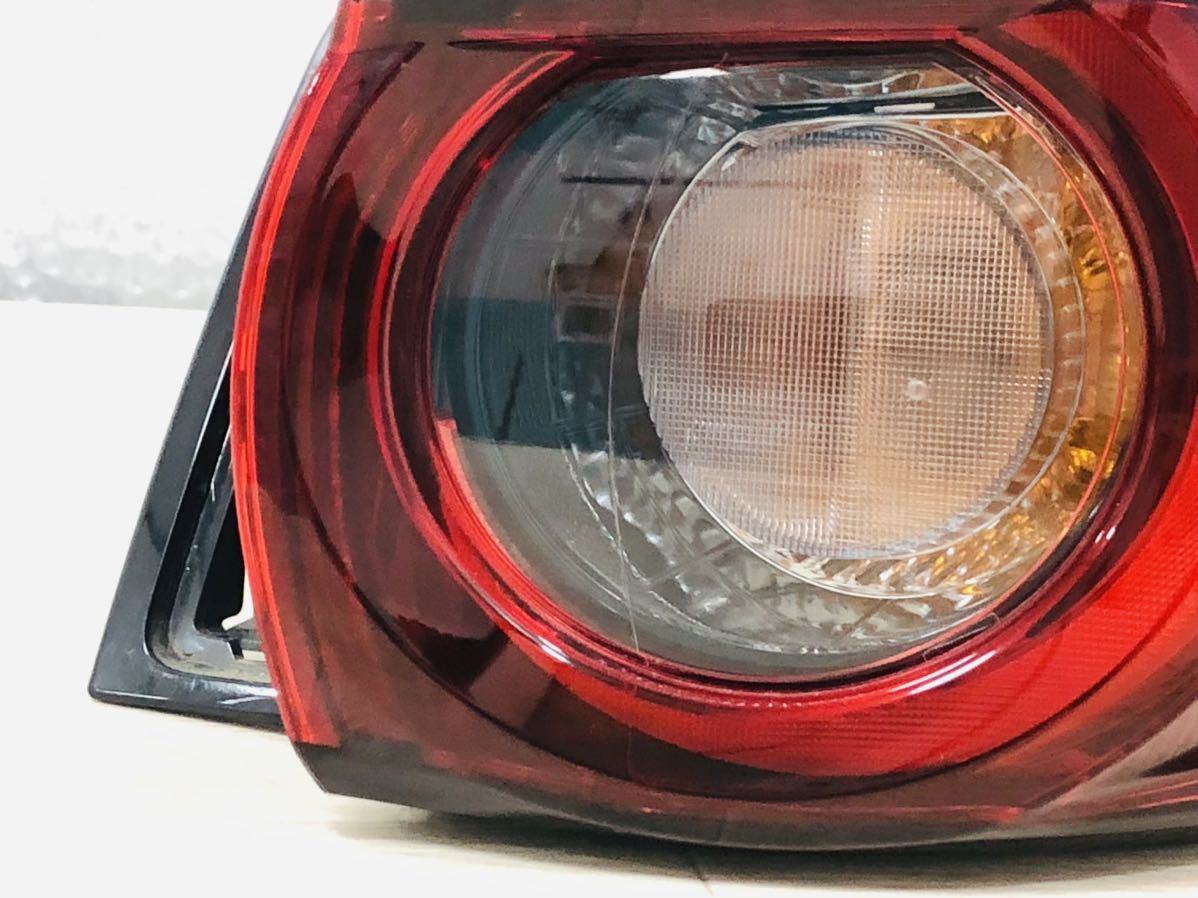 美品　破損無 マツダ 純正 KFEP KF5P CX-5 CX5 前期 LED テールライト テールランプ 右 右側 運転席側 STANLEY W3870 点灯OK 管2300544_画像3