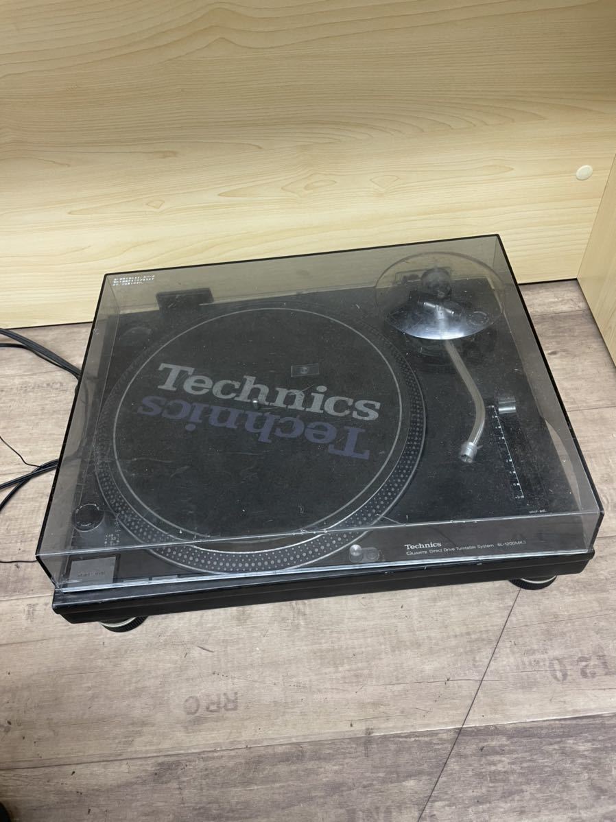 （84）送料無料 Technics SL-1200MK3 テクニクス　ターンテーブル　レコードプレーヤー 現状 ジャンク_画像1