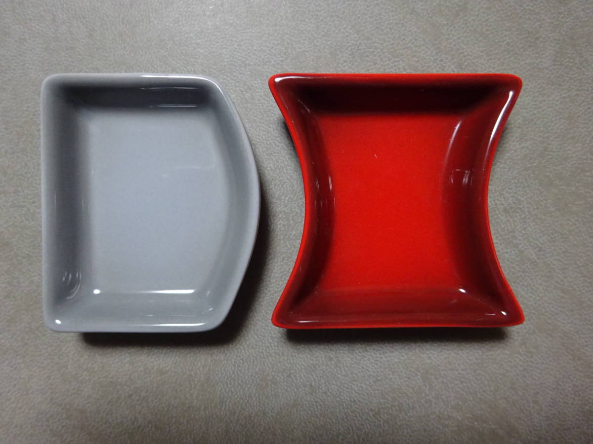 Le Creuset ルクルーゼ New Year Collection『Mini Source Plate Set of 4』小さな小皿/豆皿/ミニ・ソースプレート 4色4個入り_画像4