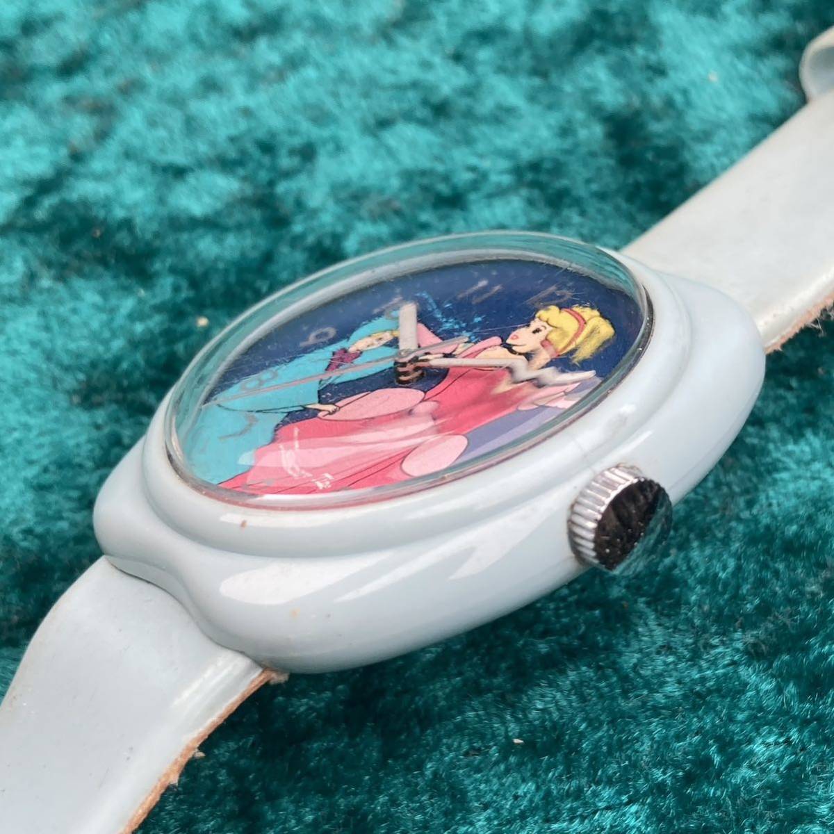 121ビンテージ 精工舎SEIKO セイコー ディズニータイム 白雪姫 デッドストック 裏蓋シール有り ベルマーク 機械式手巻き オリジナルバンド_画像5