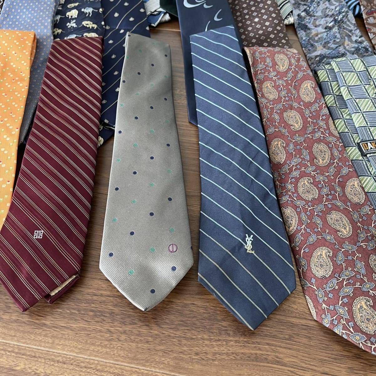  necktie 30ps.@ and more large amount set set sale Christian Dior Salvatore Ferragamo Givenchy Dunhill Yves Saint-Laurent 