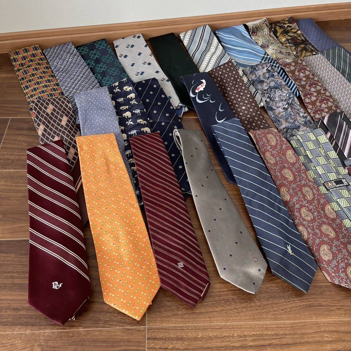 necktie 30ps.@ and more large amount set set sale Christian Dior Salvatore Ferragamo Givenchy Dunhill Yves Saint-Laurent 