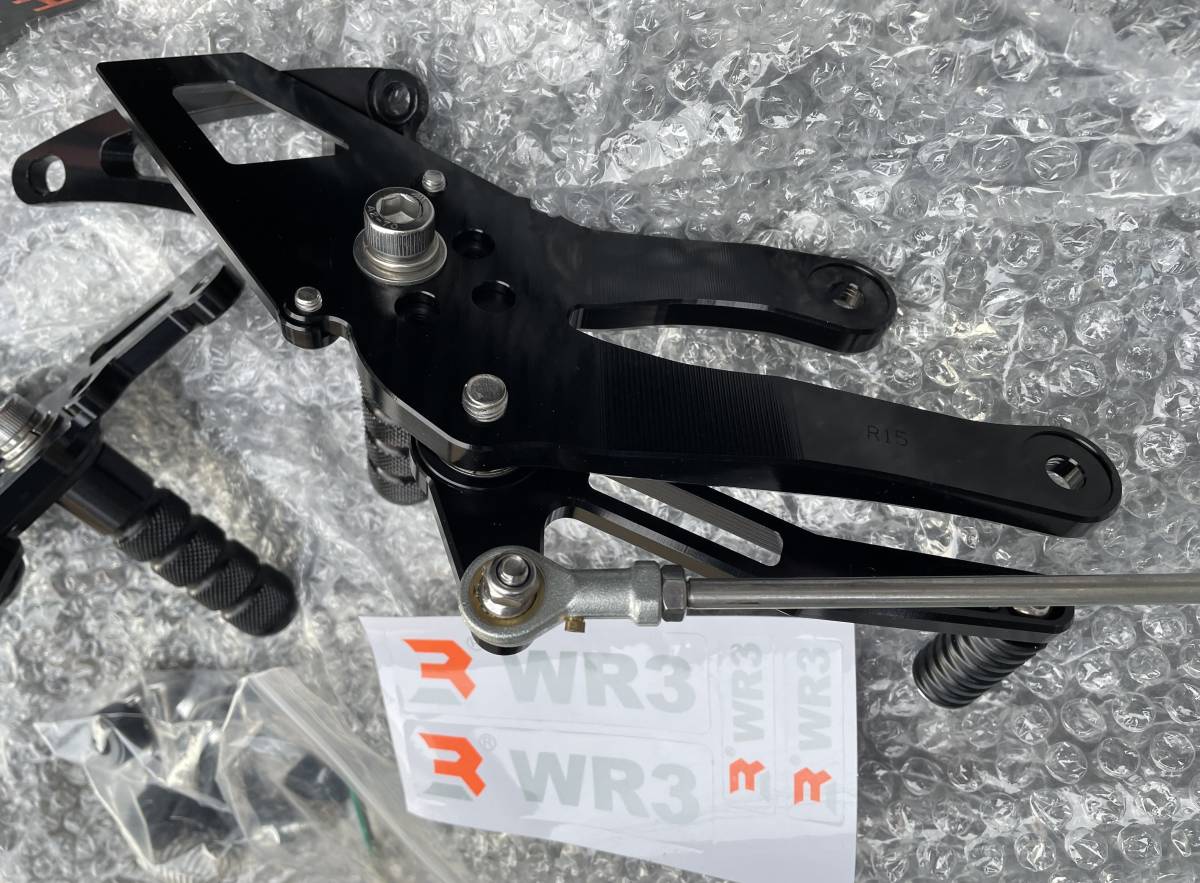 ＹＺＦ-R１５等用バックステップです！WR３製V３モデル用ブラック色未使用品です。ＭＴ－１５，ＸＳＲ１５５等にも_画像4