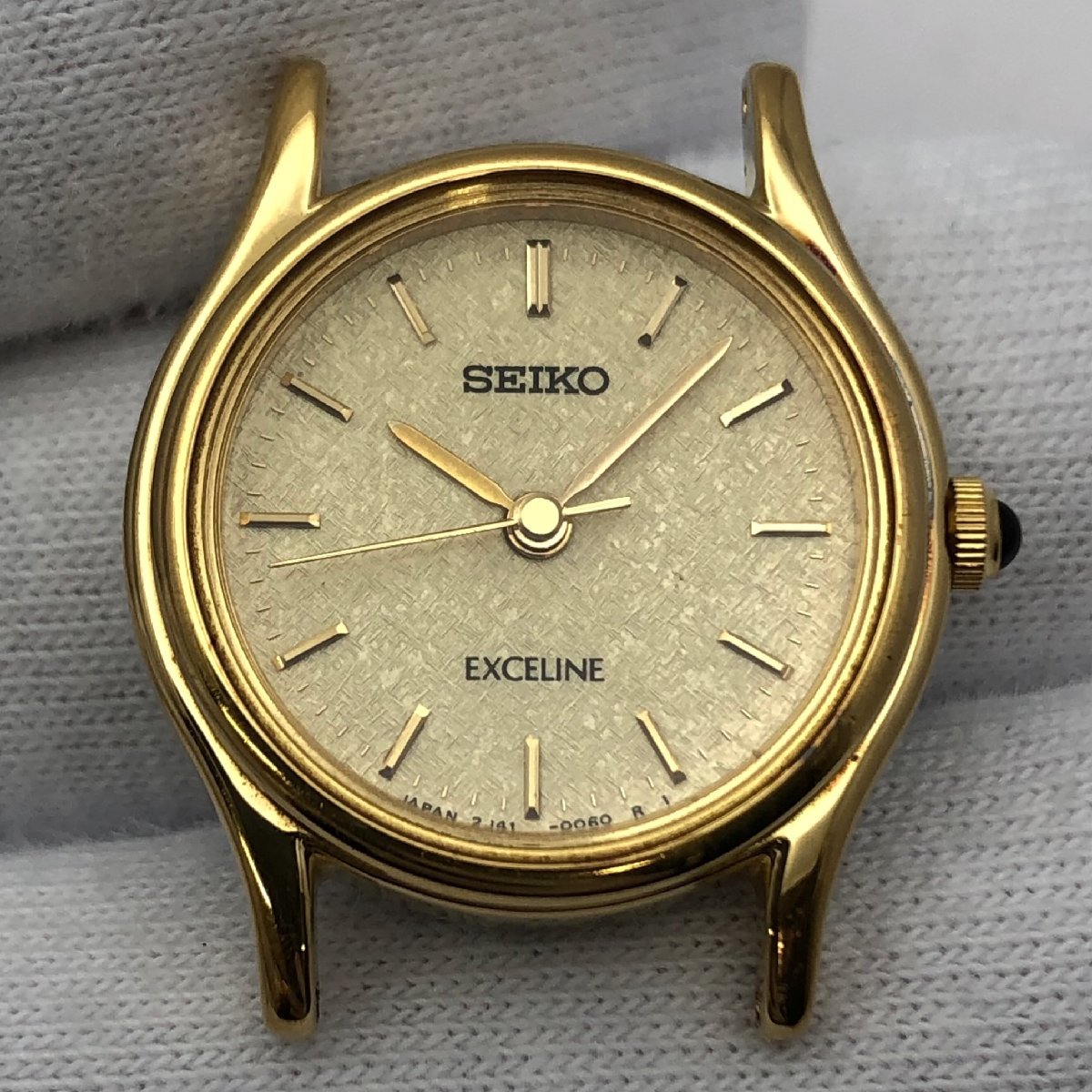 SEIKO/セイコー/EXCELINE/エクセリーヌ/2J41-0040/3針/ゴールド文字盤/ゴールドカラー/純正尾錠/クォーツ/レディース腕時計/ジャンク/T157_画像3