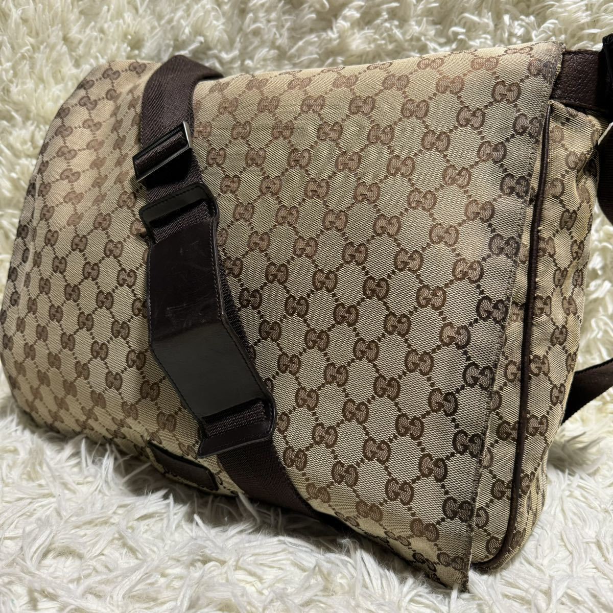 1円 美品 GUCCI グッチ メッセンジャーバッグ ショルダーバッグ GG ブラウン 斜め掛け レザー メンズ フラップ メンズ ボディバッグ_画像1