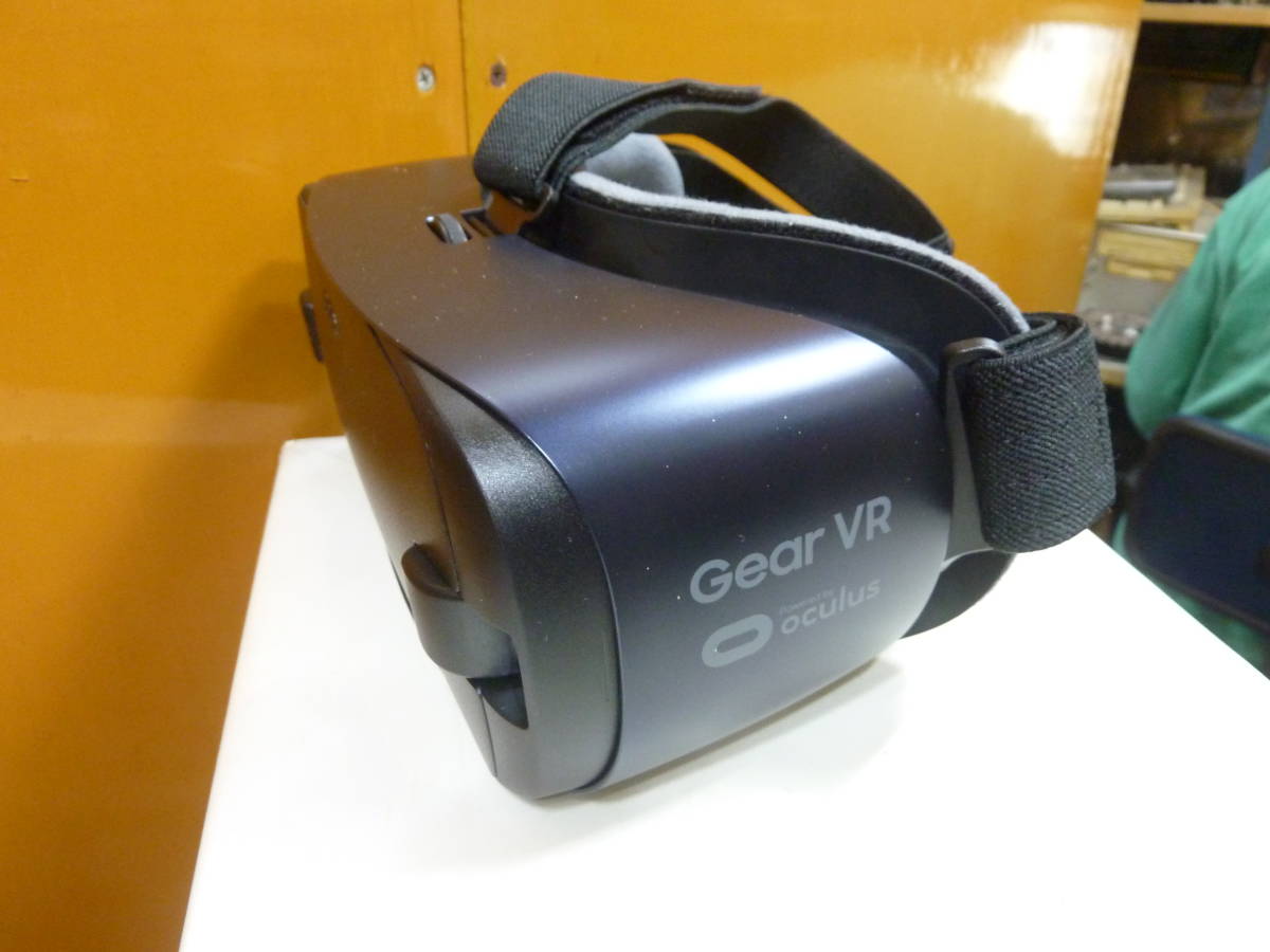 [ Galaxy Gear VR SM-R323 ] Powered by oculus 本体約20㎝ 送料無料_画像5