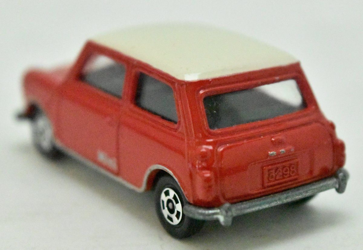 TOMICA トミカ BLMCミニクーパーS マークⅢ No.F8 外国車シリーズ 裏板旧マフラー レッド TOMY トミー タカラトミー 玩具 ミニカー_画像6