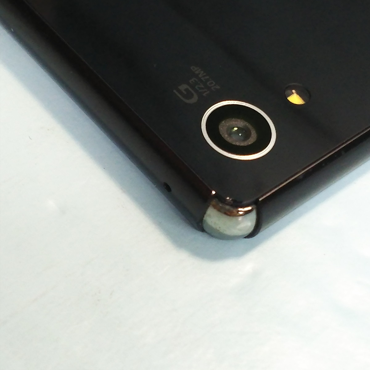 SONY au Xperia Z4 SOV31 Black 本体 白ロム SIMロック解除済み SIMフリー 848998_画像3