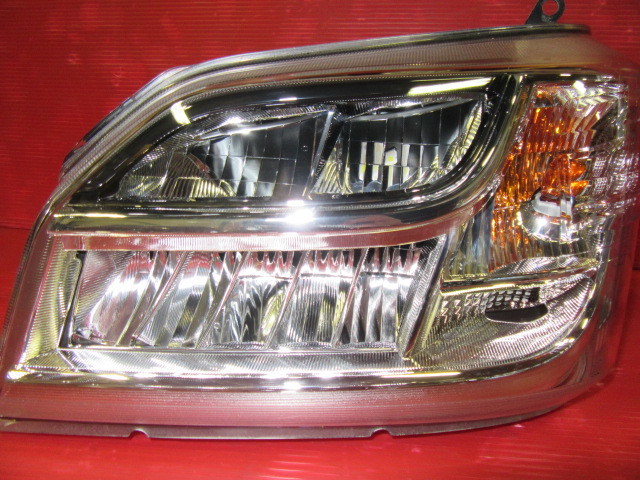 S500P S510P Hijet卡車後期正品左右前大燈LED 原文:S500P S510P ハイゼット トラック 後期 純正左右ヘッドライト LED