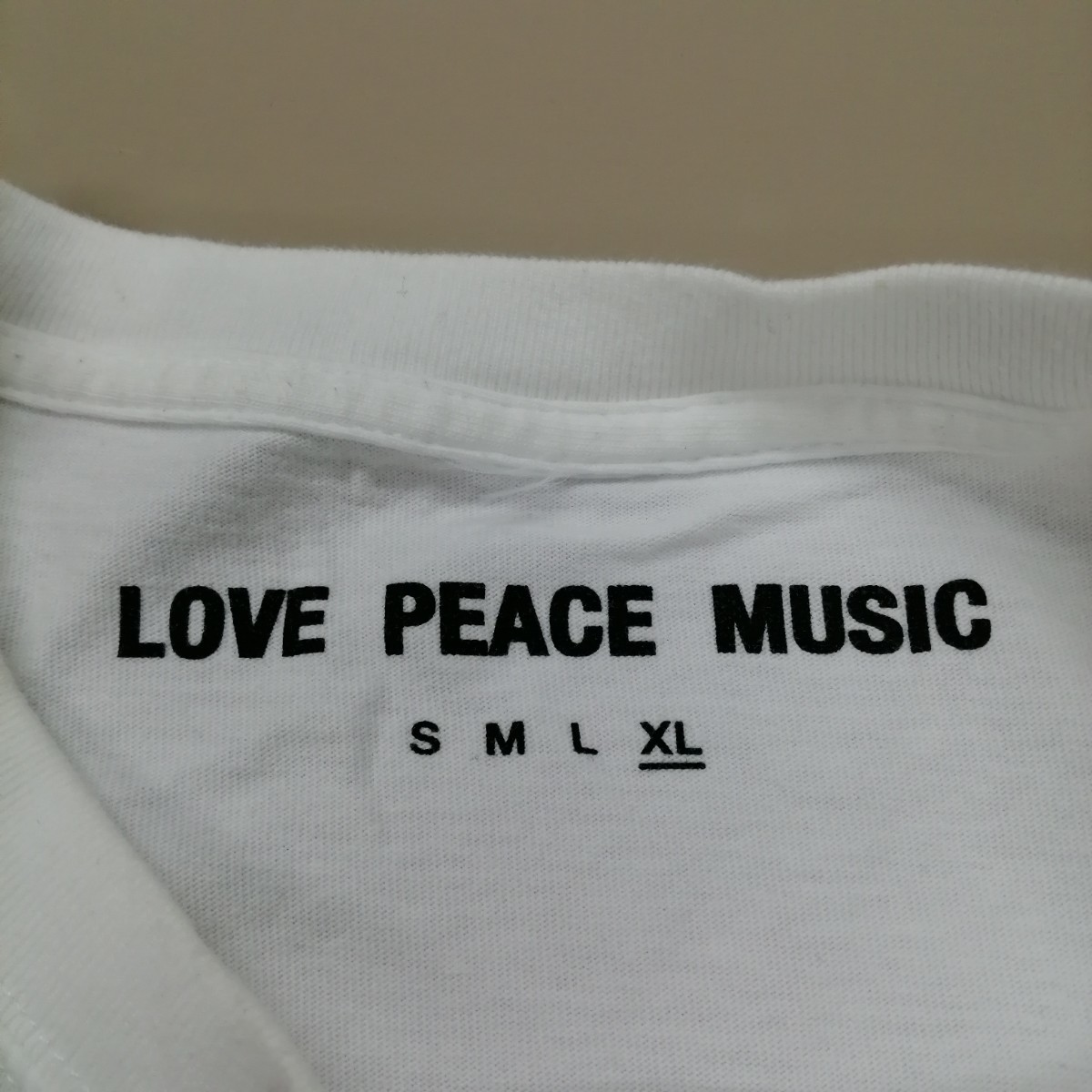 C11 バンドTシャツ　忌野清志郎　ヒトハタウサギ　ビクター　ニッパー　コラボT　白　love peace music nipper_画像2