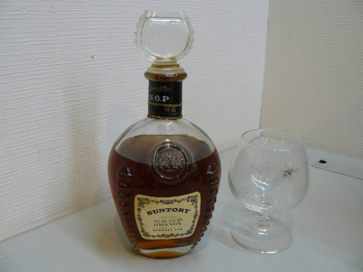 28021●SUNTORY　Brandy　VSOP　ブランデー　40％　720ml　VP-N1　特性ブランデーグラス付　古酒　未開栓　※液漏れ難あり　_画像5