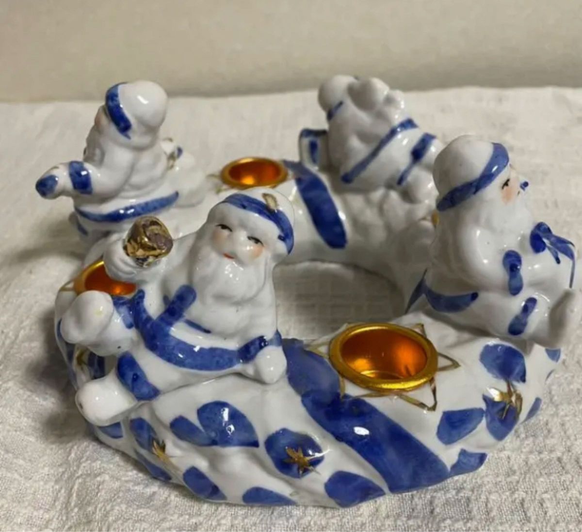 【陶器製】賑やかサンタアドベントクリスマスキャンドルホルダー（キャンドルスタンド）