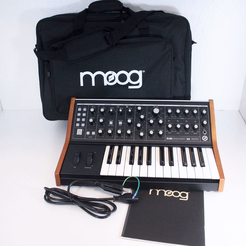 美品 ケース付 Moog Subsequent 25 ムーグ モーグ アナログシンセサイザー シンセベース 国内代理店_画像1