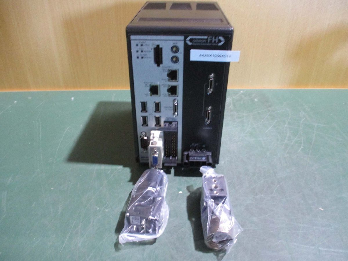中古 OMRON 画像処理システム FH-1050 FZ-S 小型白黒デジタルCCD カメラ*2 モニター付けない 通電OK(AAAR41209A014)_画像1