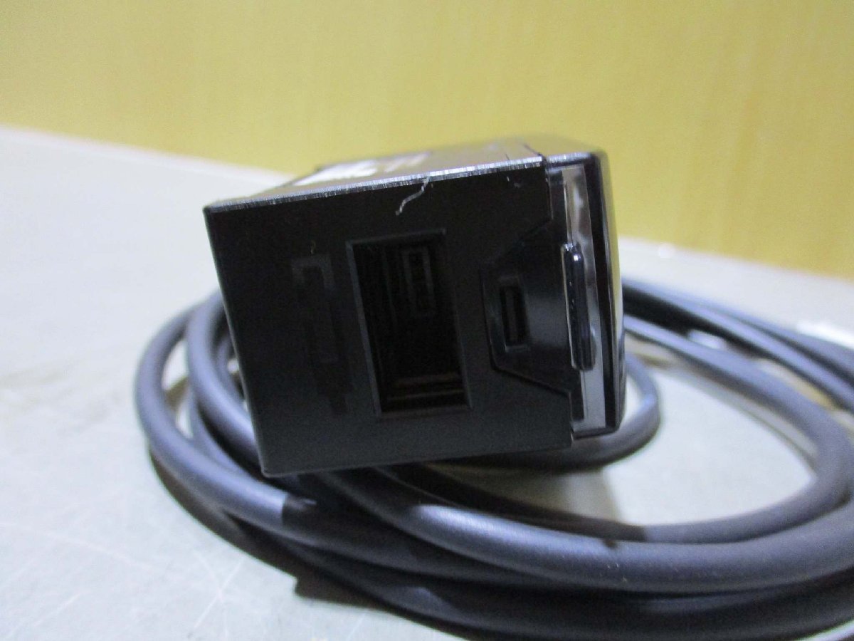 中古 KEYENCE FLOW SENSOR FD-V40A 流量センサ アンプ(AAPR50321C009)_画像6