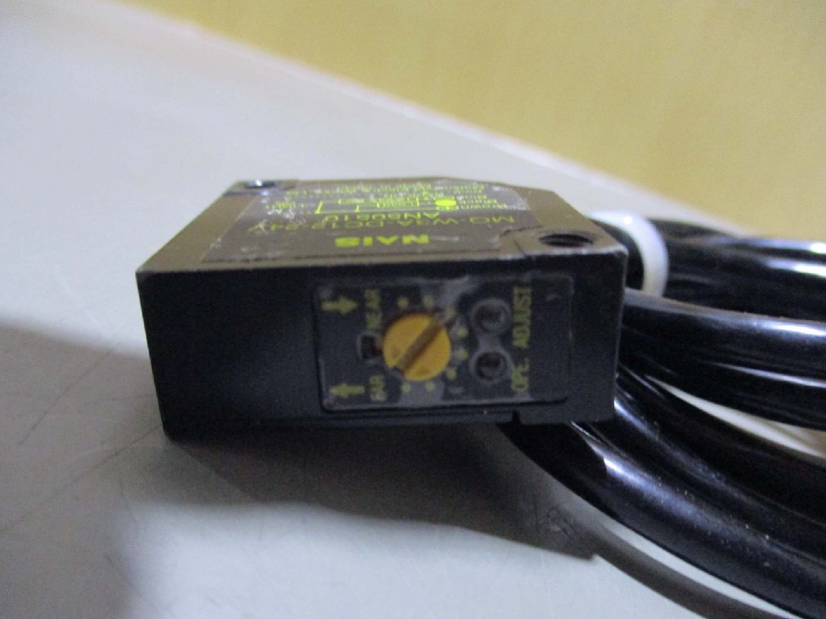 中古 MATSUSHITA ELECTRIC MQ-W3A-DC12-24V AN50510 三眼距離設定反射型ビームセンサ[アンプ内蔵](AAPR50518C127)_画像3