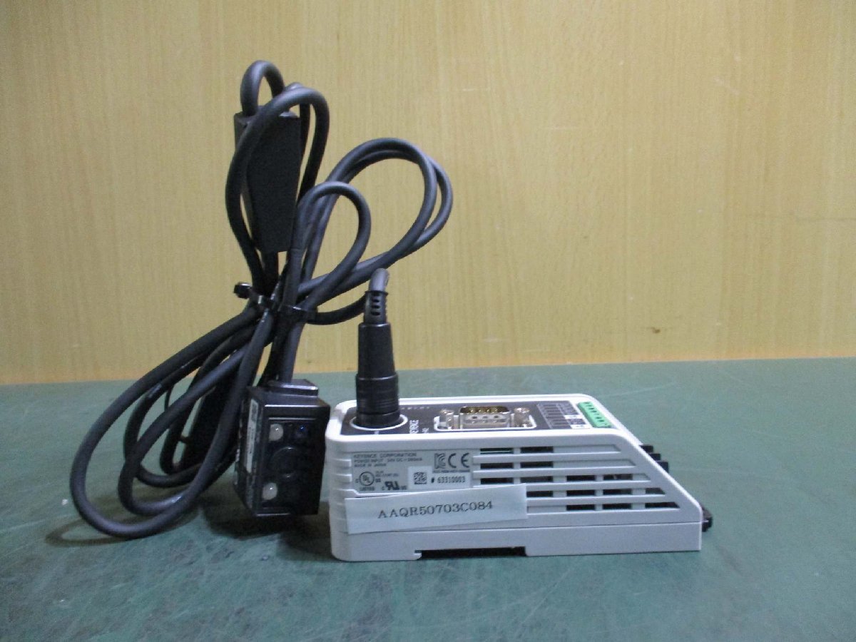 中古 Keyence N-R2 RS-232C Code Reader Interface Communication Unit 24VDC/SR-610 超小型2次元コードリーダ(AAQR50703C084)_画像1