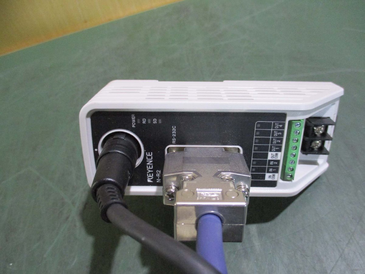 中古 Keyence N-R2 RS-232C Code Reader Interface Communication Unit 24VDC/ SR-600超小型2次元コードリーダ(AAQR50703C091)_画像3