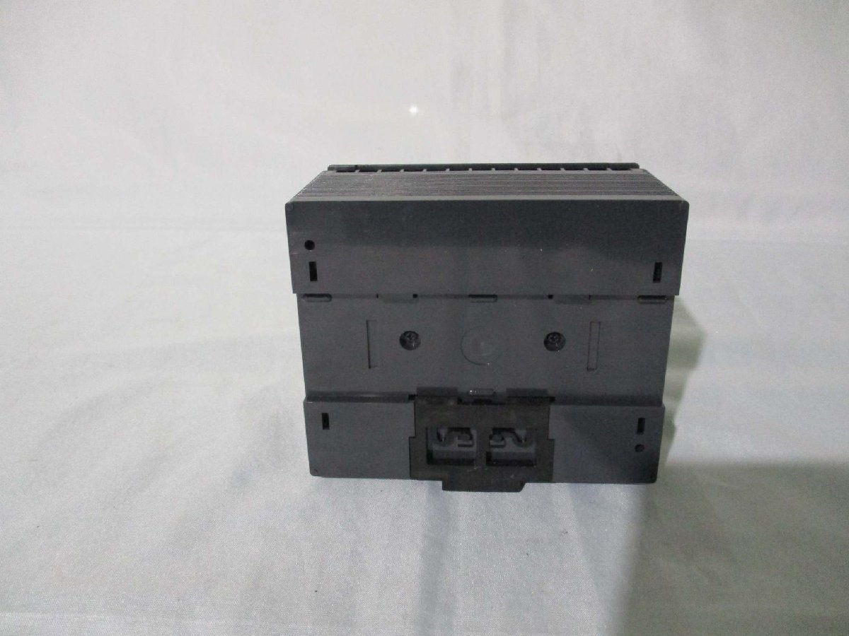 中古 KEYENCE 表示機能内蔵PLC KV-40AT(BABR40915C106)_画像2