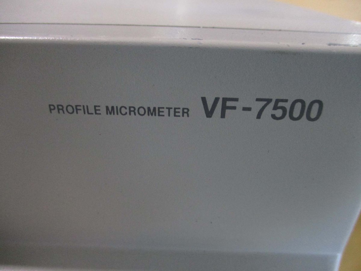 中古 KEYENCE VF-7510 VF-7500 プロファイルマイクロメータ/ BM 中古 KEYENCE VF-7510 VF-7500 プロファイルマイクロメータ/ BM