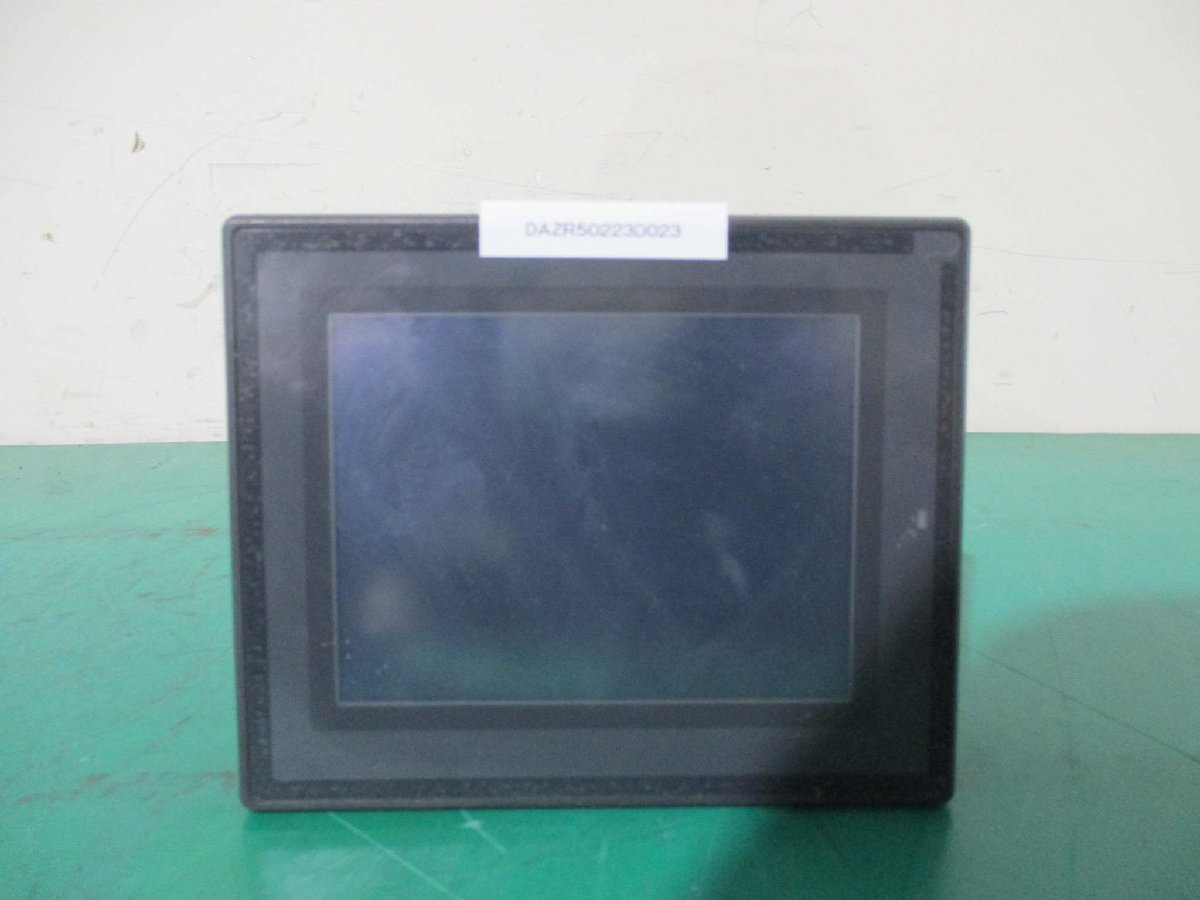 中古 KEYENCE VT3-Q5T タッチパネルディスプレイ 通電OK 中古 KEYENCE VT3-Q5T タッチパネルディスプレイ 通電OK