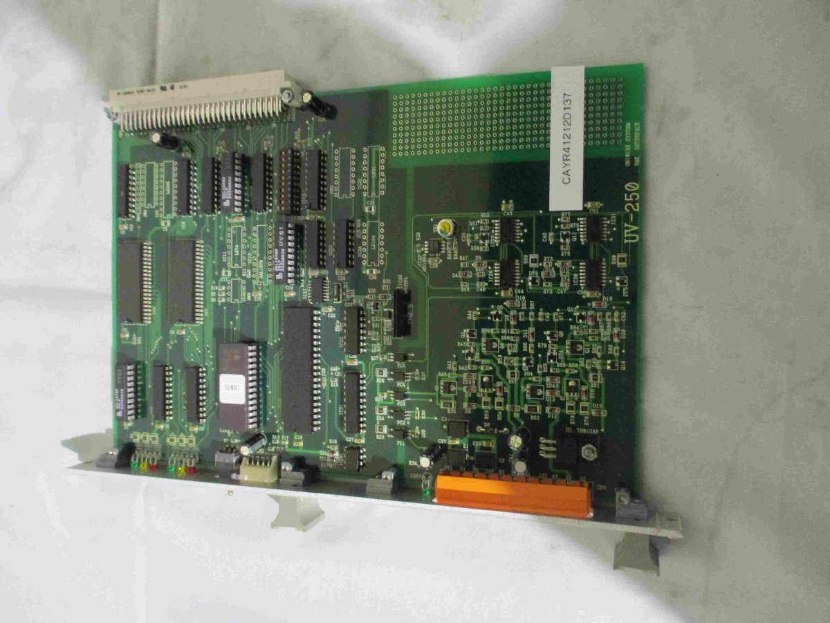 中古 UNIWIRE SYSTEM VME INTERFACE BOARD UV-250(CAYR41212D137)_画像1